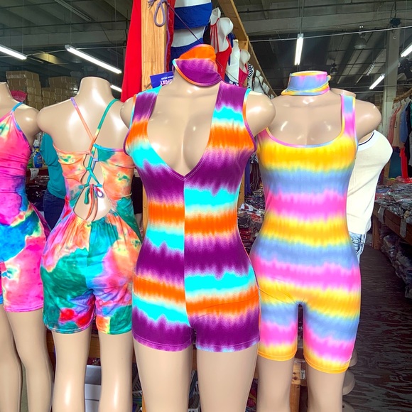 Trendy boutique Pants - Tie-dye Romper short set with matching mask